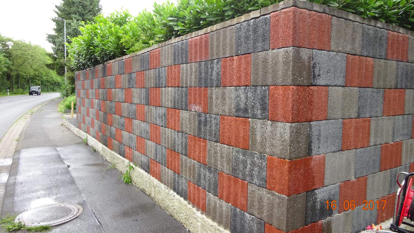 Graffitientfernung und Graffitischutz Mauer in Bonn