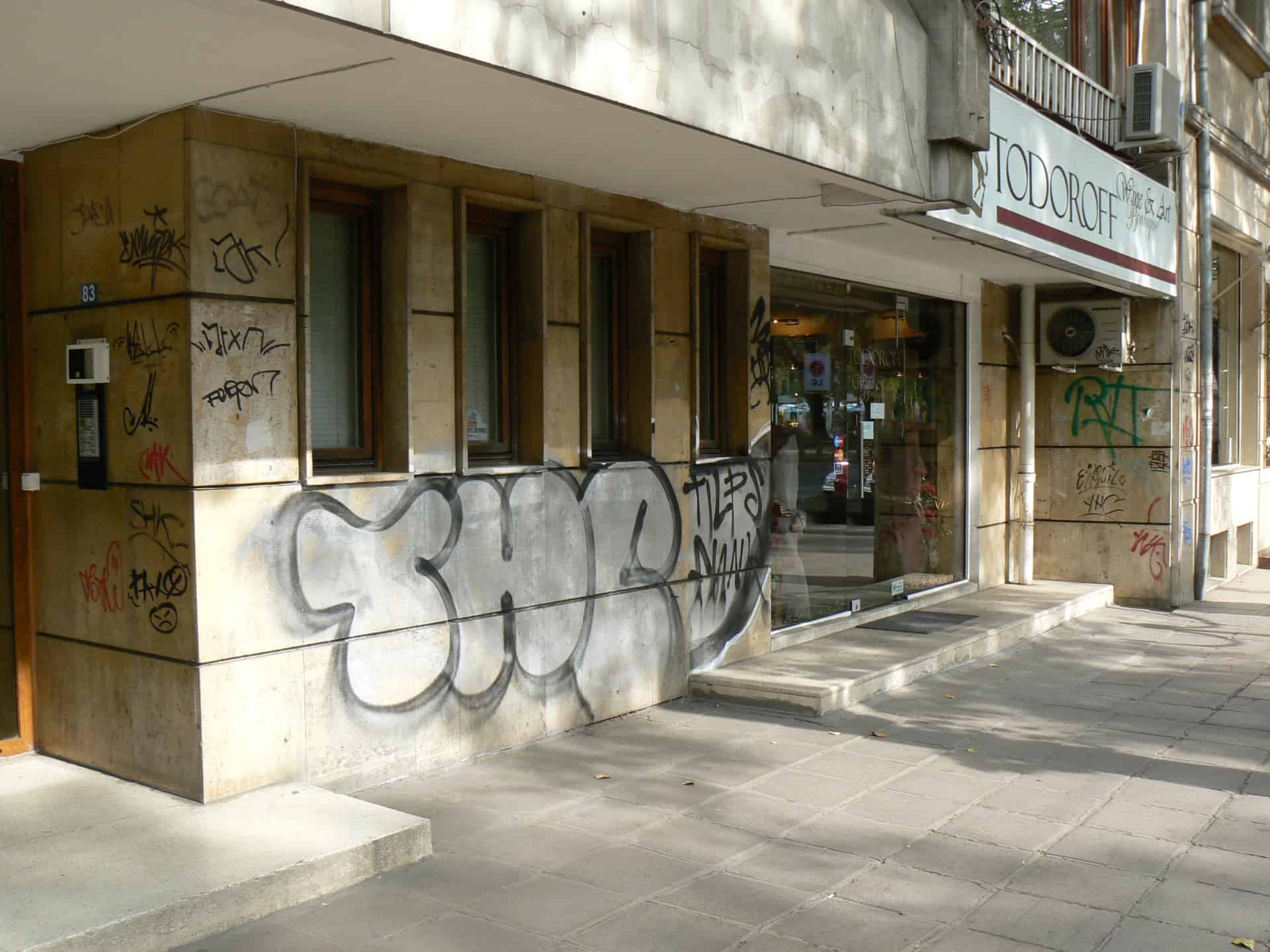 Graffitientfernung und Imprägnierung